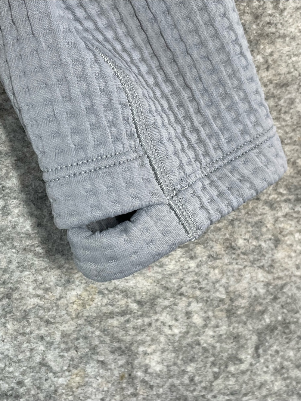 Lululemon Waffleknit Textured Pullover Gray Size 2 Athleisure Minimalist Sweater - Picture 9 of 14